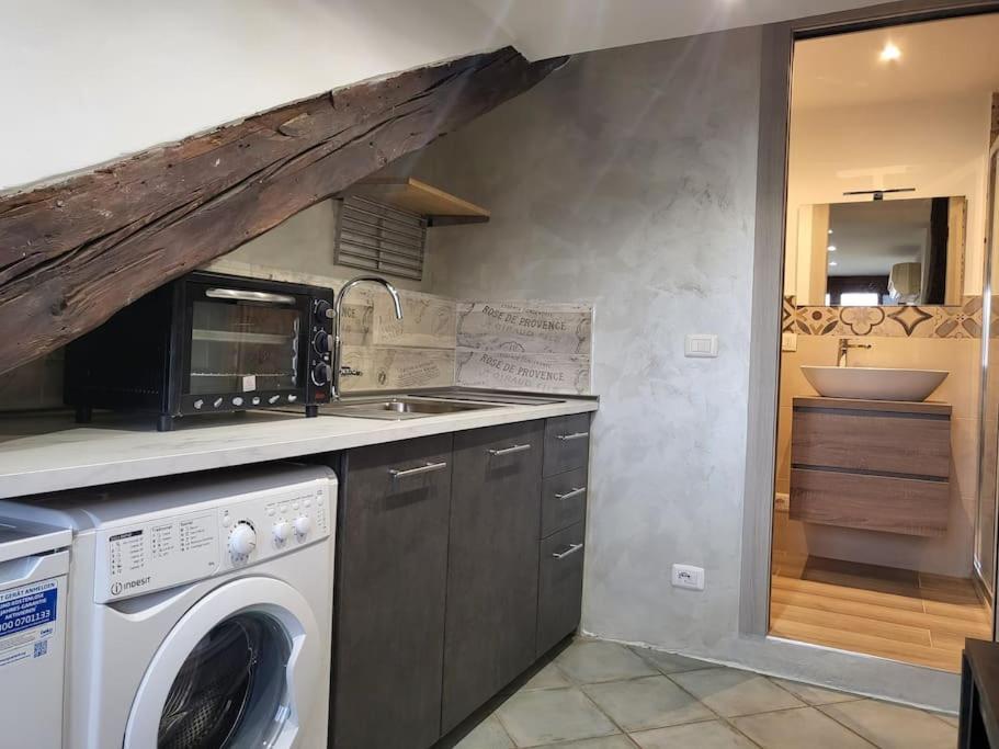 Mansarda Di Charme Con Vista Apartment Turin Luaran gambar